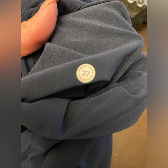 Lululemon pants - Picture 8 of 8